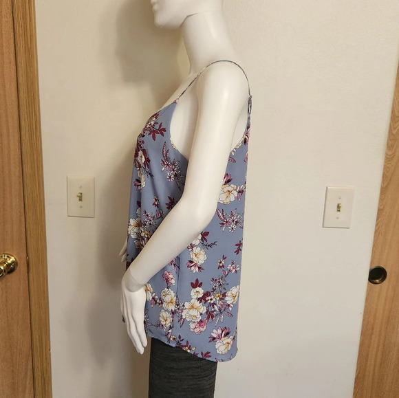 Blue floral Pink Republic tank top size medium‎ - Picture 3 of 10